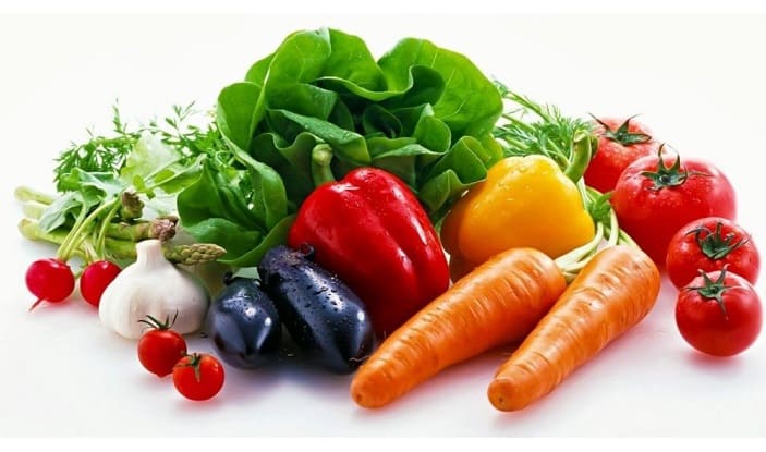 Ăn nhiều rau xanh, hoa quả tươi giúp cải thiện tình trạng bệnh